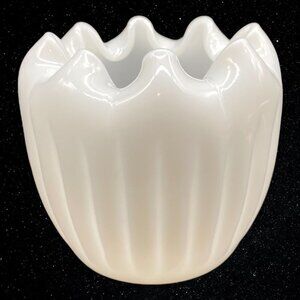 Vintage Fenton White Milk Glass‎ Pinched Rose Vase Bowl 4”T 4.5”W